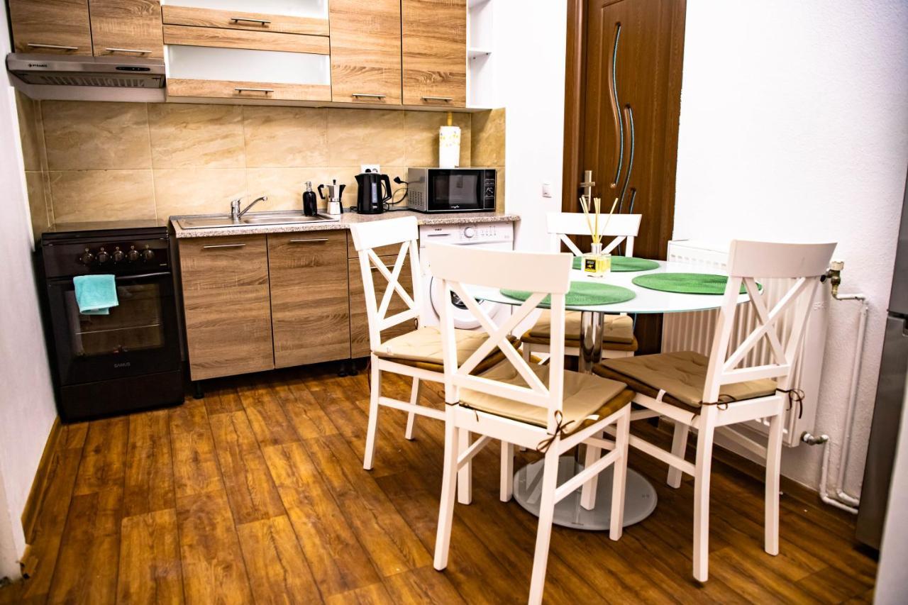 Sib Jo Central Apartments Sibiu Buitenkant foto