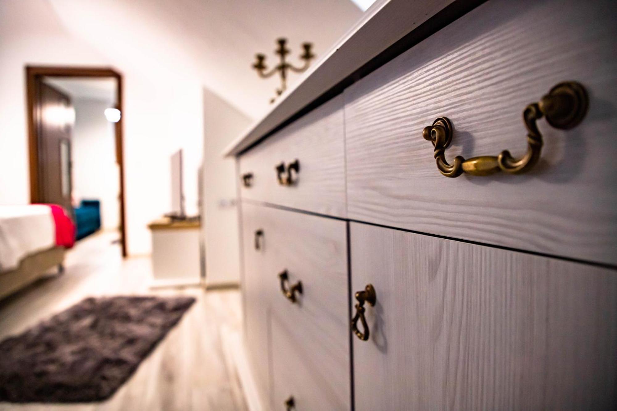 Sib Jo Central Apartments Sibiu Buitenkant foto